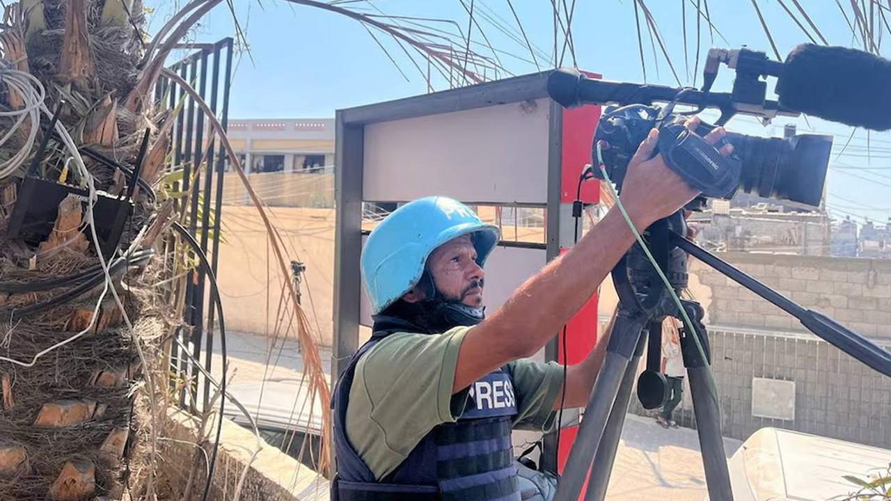 গাজায় লাইভ সম্প্রচারের সময় নি'হ'ত রয়টার্স সাংবাদিক