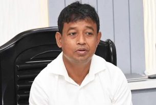 ডিবি পুলিশের সাবেক প্রধান মোহাম্মদ হারুনসহ ১৮ কর্মকর্তাকে সাময়িক বরখাস্ত”