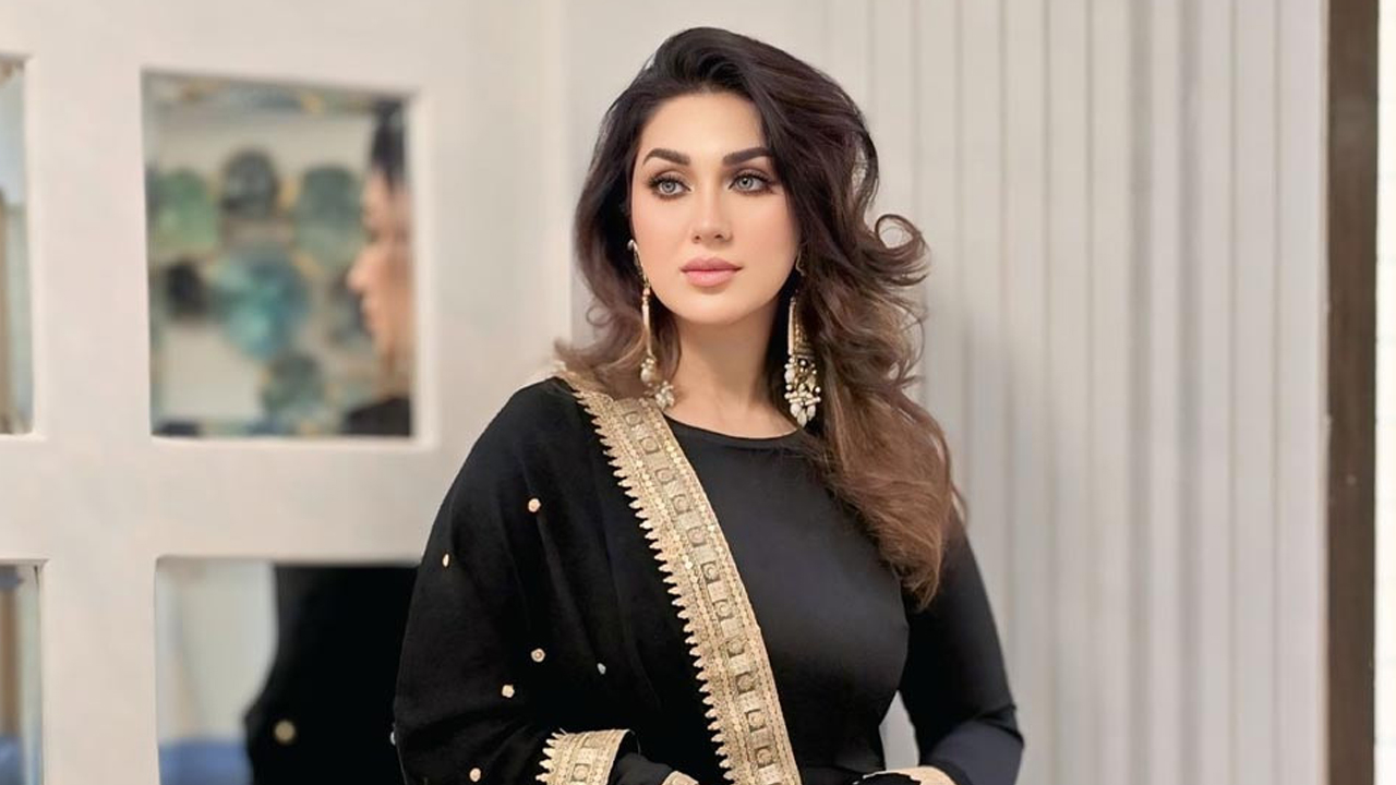 অপু বিশ্বাসের চমকপ্রদ খোলাসা ক্যারিয়ারের তুঙ্গে থেকেও অর্থকষ্টে ভুগেছি