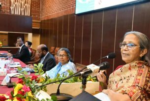 দেশি মাছ রক্ষায় জলাশয় সংরক্ষণে জোর দিলেন মৎস্য উপদেষ্টা