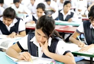 ২০২৬ সালের এইচএসসি আলিম ও সমমান পরীক্ষা হবে পূর্ণাঙ্গ পাঠ্যক্রম অনুযায়ী