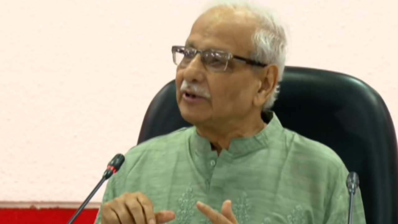 দুর্নীতি না বন্ধ করলে গণতান্ত্রিক প্রক্রিয়া পুনর্গঠন সম্ভব নয়: বদিউল আলম