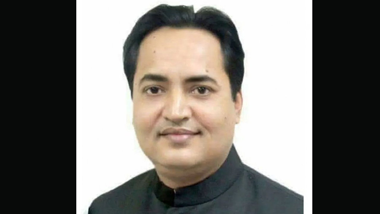 নিষিদ্ধ ছাত্রলীগের সাবেক সাধারণ সম্পাদক অজয় গ্রে'ফ'তা'র