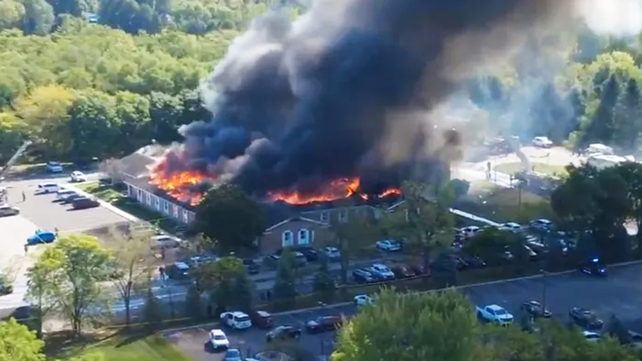 যুক্তরাষ্ট্রের মিশিগানে গির্জায় ব'ন্দু'ক'ধা'রী'র হা'ম'লা'য় মৃ'ত অন্তত ৪ আ'হ'ত ৮