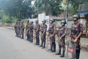 ডাকসু ও হল সংসদ নির্বাচনে ভোটগ্রহণ শুরু কড়া নিরাপত্তা জারি