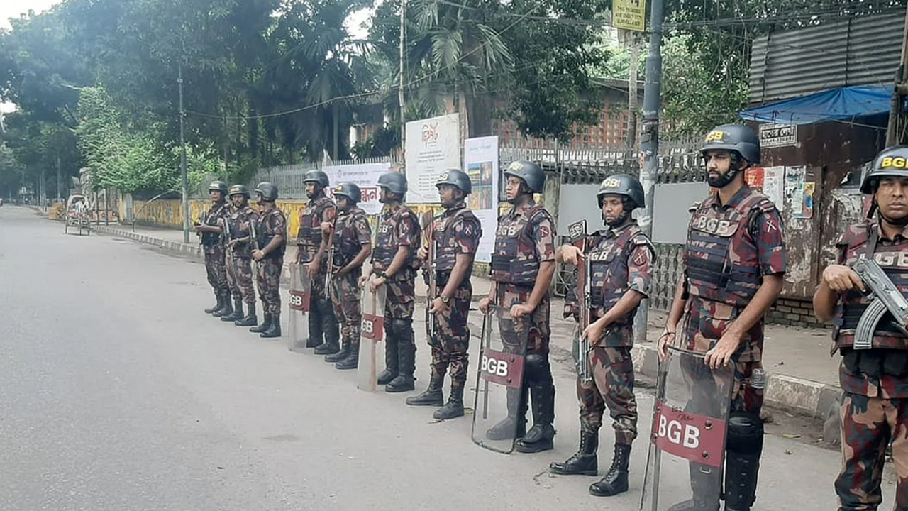 ডাকসু ও হল সংসদ নির্বাচনে ভোটগ্রহণ শুরু কড়া নিরাপত্তা জারি