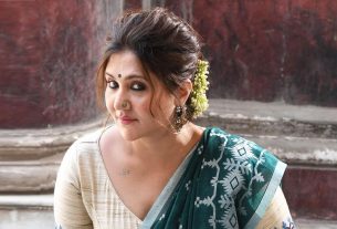 আমি বুড়িমা নই সংবাদমাধ্যমের শিরোনাম নিয়ে খেপলেন অভিনেত্রী স্বস্তিকা