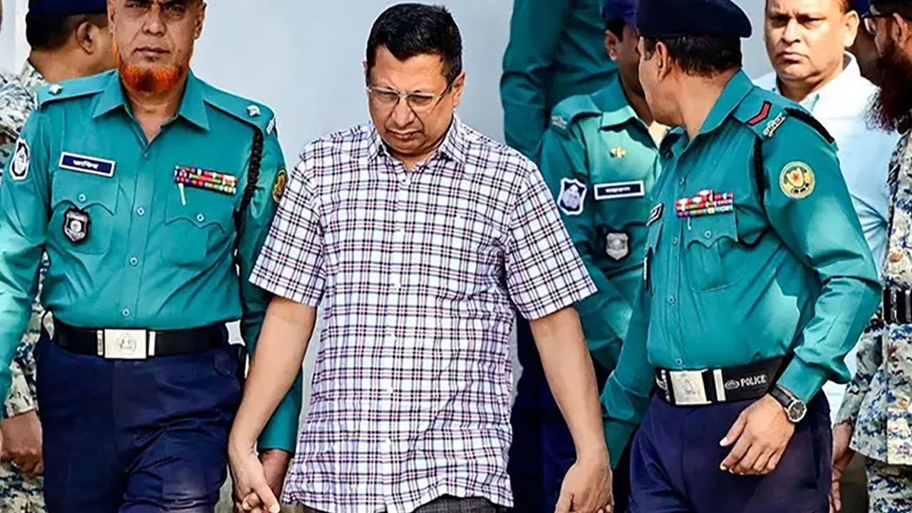 মামুনের সাক্ষ্য আইজিপি পদে নিয়োগ দেওয়া হয়েছিল রাজনৈতিক দ্বন্দ্বের মধ্যেই