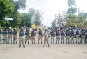 খাগড়াছড়িতে তৃতীয় দিনের সড়ক অবরোধ: যান চলাচল এখনও ব্যাহত