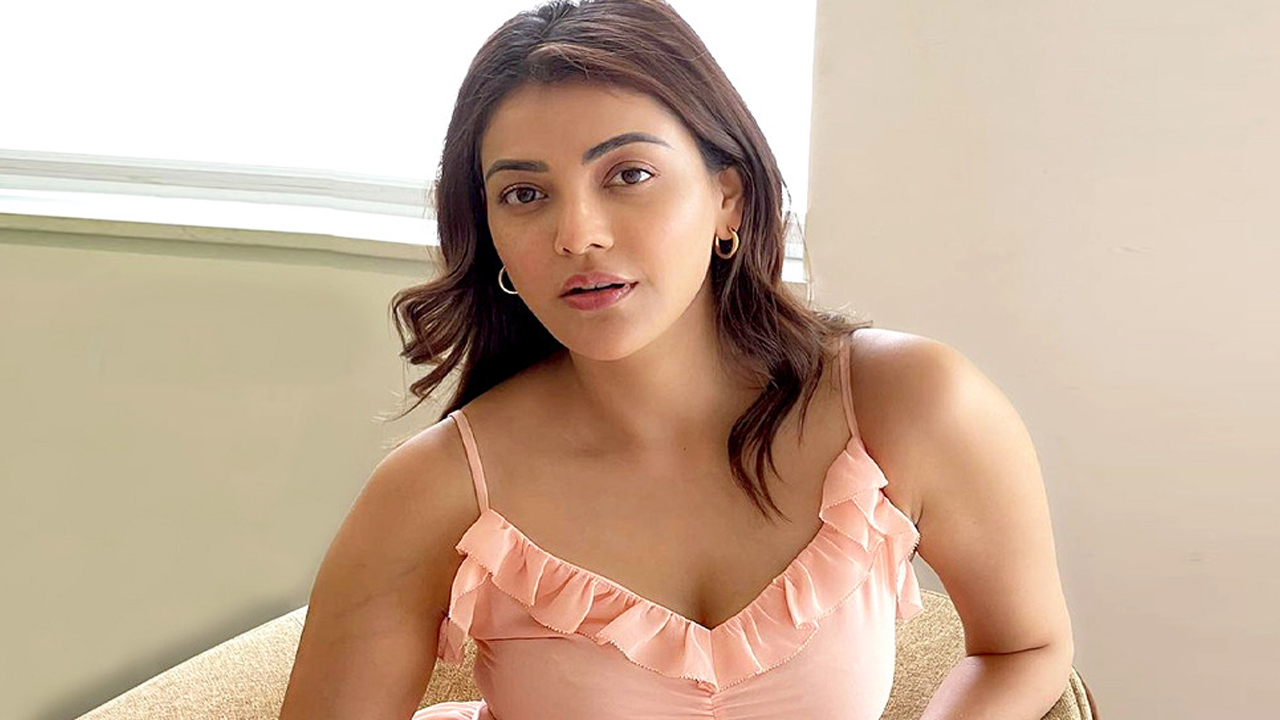 অভিনেত্রী কাজল আগারওয়ালের মৃ'ত্যু'র গুজব উড়িয়ে নিজেই জানালেন আমি সুস্থ আছি”