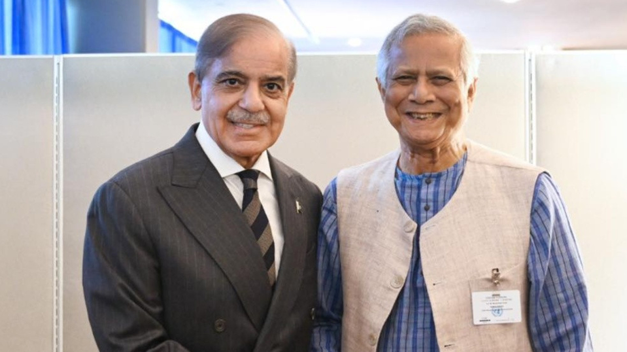 ইউনূসের সঙ্গে পাকিস্তান প্রধানমন্ত্রী শেহবাজ শরীফের বৈঠক