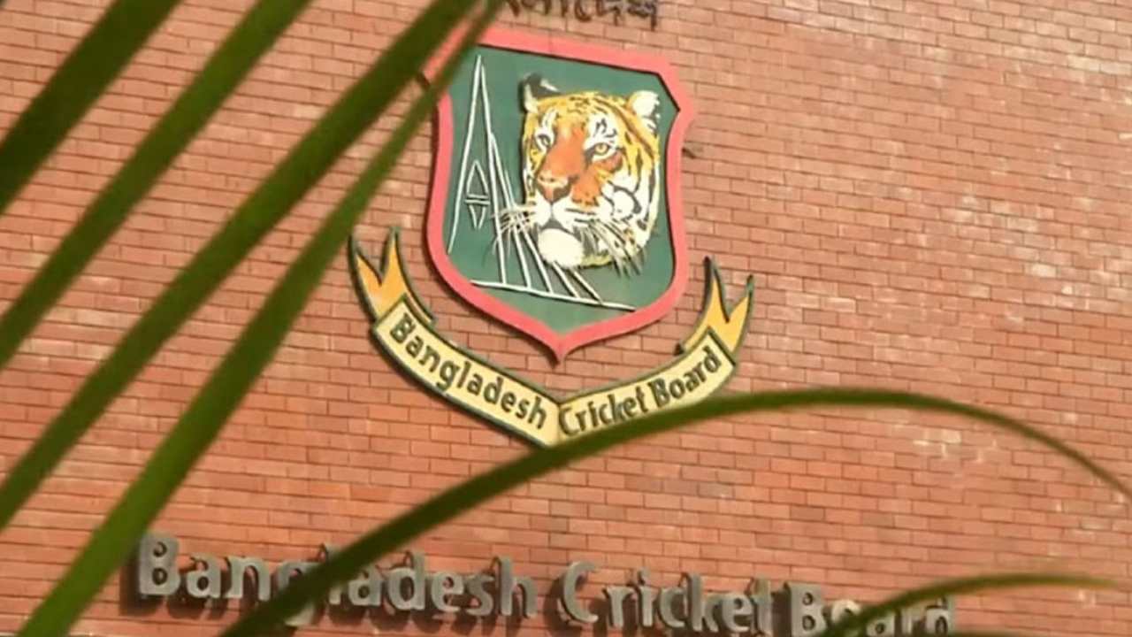 বিদায়ি বিসিবি বোর্ড ছাড়ছে ১,৩৯৮ কোটি টাকা