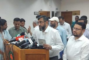 জোটে নির্বাচন হলেও প্রার্থীকে নিজ দলের প্রতীকে ভোট করতে হবে: ইসি সানাউল্লাহ