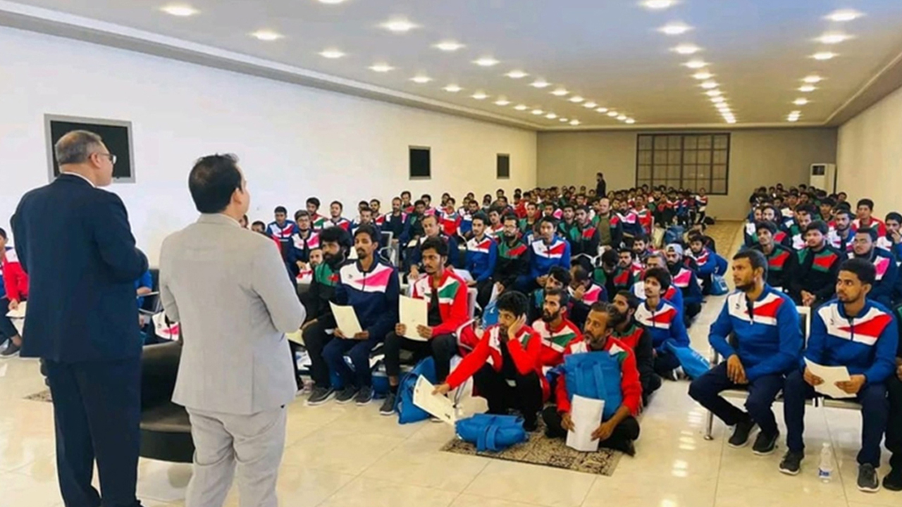 লিবিয়া থেকে ১৭৬ বাংলাদেশি দেশে ফিরেছেন