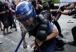 ফিলিপাইনে দুর্নীতি বিরোধী বিক্ষোভে সহিংসতা, গ্রে'প্তা'র ২০০-এর বেশি