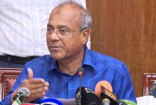 দুর্গাপূজায় নিরাপত্তা: মণ্ডপে ৭ জন করে গার্ড রাখার নির্দেশ স্বরাষ্ট্র উপদেষ্টার