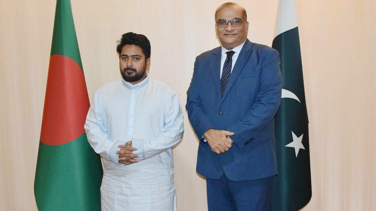 পাকিস্তান হাইকমিশনারের সঙ্গে বৈঠক করল জাতীয় নাগরিক পার্টি (এনসিপি)