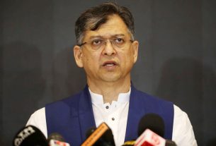 জুলাই সনদ বাস্তবায়ন প্রক্রিয়া জটিল পর্যায়ে: সালাহউদ্দিন আহমদ