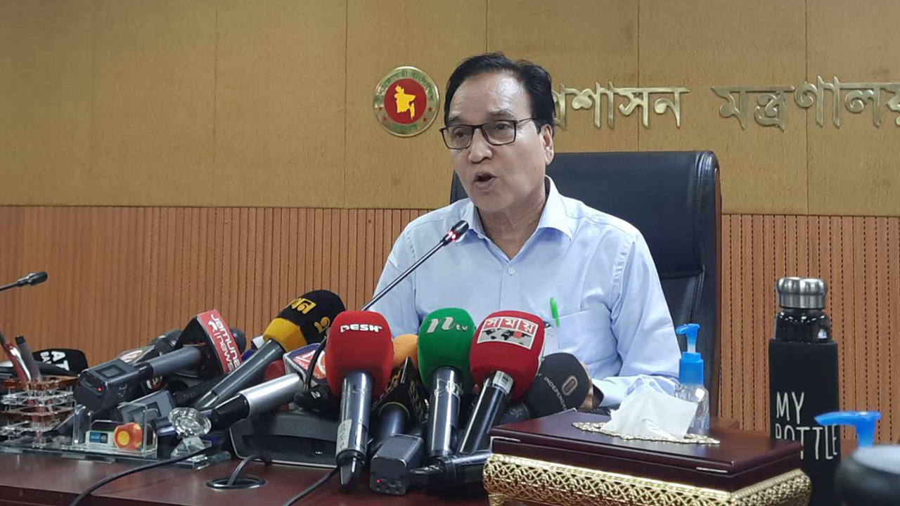 জনপ্রশাসন সচিব মোখলেস উর রহমান পরিকল্পনা কমিশনের সদস্য হিসেবে বদলি