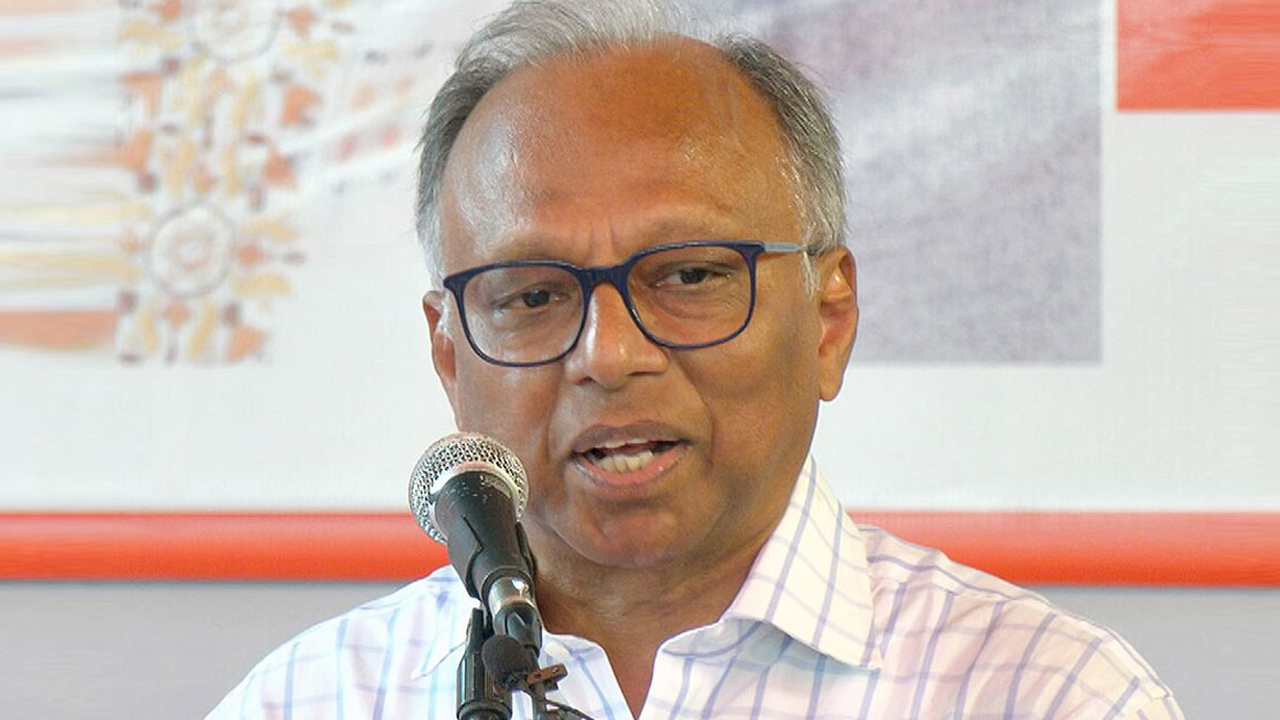 শেখ হাসিনার বিরুদ্ধে সাক্ষ্যগ্রহণ: মাহমুদুর রহমানের দ্বিতীয় দিনে জেরা