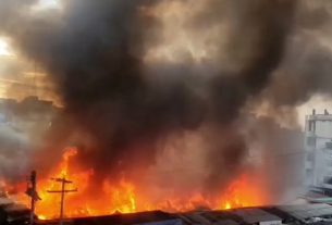 গাজীপুর চান্দনা চৌরাস্তা কাঁচাবাজারে ভ'য়া'ব'হ আ'গু'ন