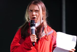 গ্রেটা থুনবার্গের অভিযোগ: ইসরায়েল ব'ন্দি করেছে সুমুদ ফ্লোটিলার মানবাধিকারকর্মীদের