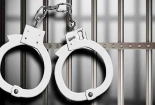 রাজধানীতে অভিযান: নিষিদ্ধ ছাত্রলীগের সাত নেতাসহ ১১ জন গ্রে'প্তা'র