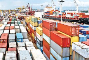 চট্টগ্রাম বন্দরে ভারি গাড়ির প্রবেশ ফি বৃদ্ধি সাময়িক স্থগিত