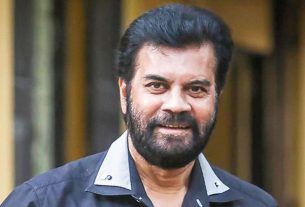 চলচ্চিত্র শিল্পীরা দোয়া মাহফিলে একত্রিত: দ্রুত সুস্থতা কামনা ইলিয়াস কাঞ্চনের