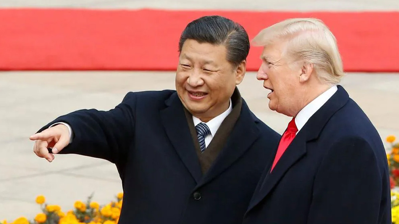 চীনা পণ্যে ১০০% শুল্ক আর সফটওয়্যার রফতানিতে নিয়ন্ত্রণ আনতে যাচ্ছে ট্রাম্প