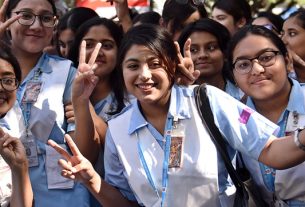 এইচএসসি ফল প্রকাশ: পাসের হার কমে ৫৮.৮৩%, জিপিএ-৫ পেলেন ৬৯ হাজার ৯৭ জন