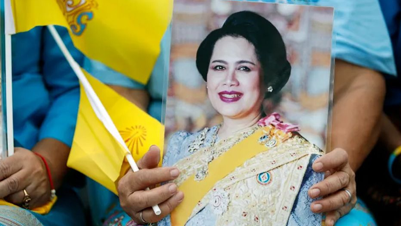 থাইল্যান্ডের রাজমাতা সিরিকিত আর নেই: রাজপরিবারে এক বছরের শোক ঘোষণা