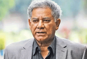 চট্টগ্রাম বন্দরকে আন্তর্জাতিক মানে নিতে বিদেশি ব্যবস্থাপনা প্রয়োজন: নৌ উপদেষ্টা