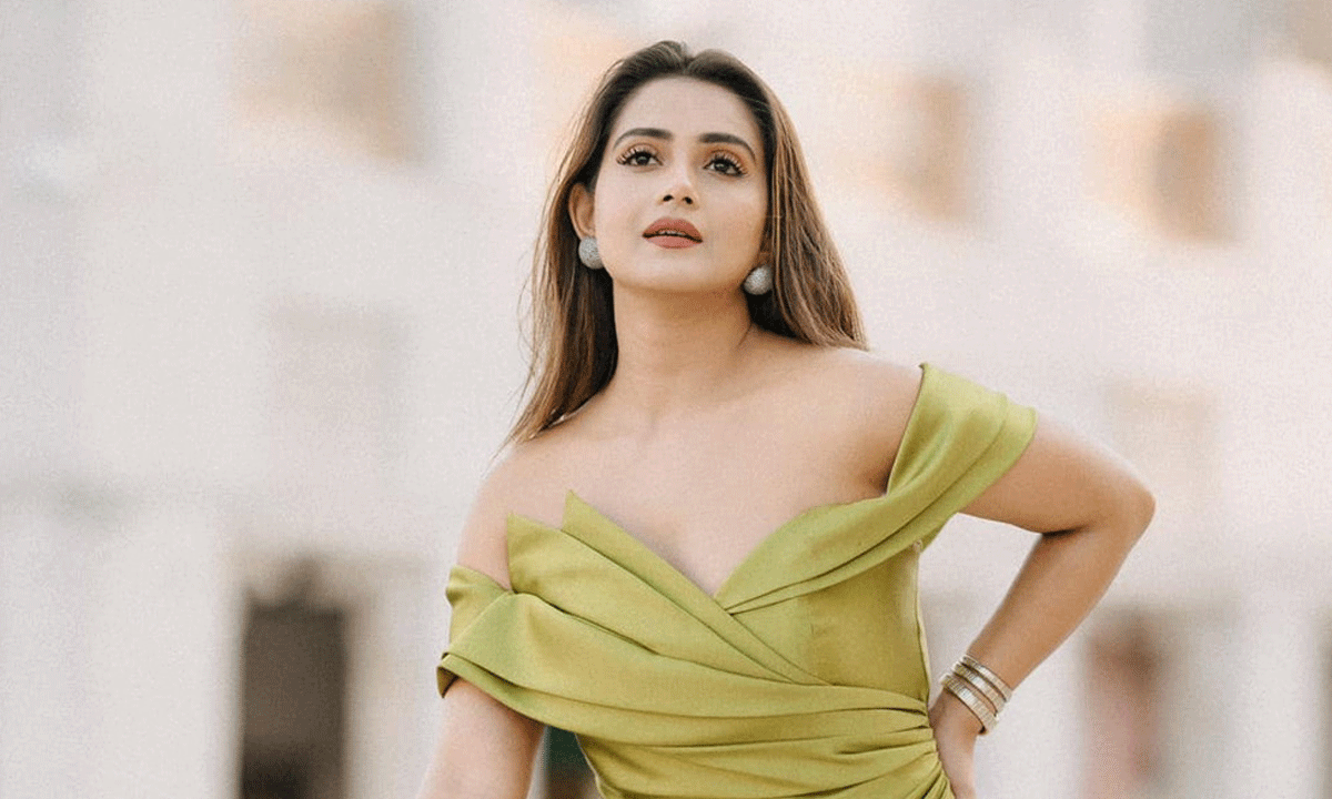 অভিনেত্রী তানজিন তিশার বিরুদ্ধে প্রতারণা ও বিশ্বাসভঙ্গের মা'ম'লা দায়ের