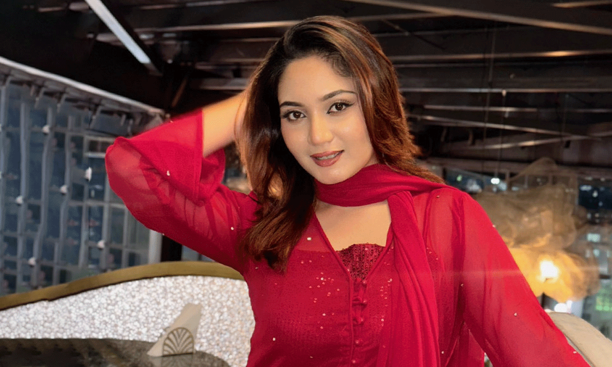 হতে চেয়েছিলেন অভিনেত্রী, তবে...