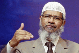 জাতীয় নির্বাচনের আগে জাকির নায়েকের ঢাকায় আগমন স্থগিত, নির্বাচনের পর আসবেন