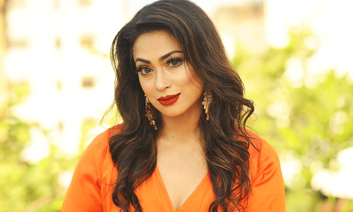 চিত্রনায়িকা পপি পরিবারে জমি দ্বন্দ্বে হত্যার হু'ম'কি'র শিকার