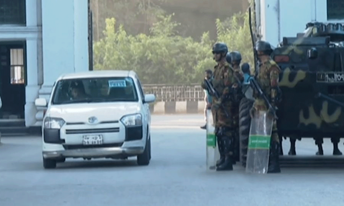 শেখ হাসিনার রায় আজ: সুপ্রিম কোর্ট এলাকায় কঠোর নিরাপত্তা