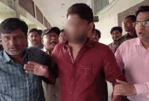 নিষিদ্ধ আওয়ামী লীগপন্থী পোস্ট দেওয়ায় ইবি শিক্ষার্থী আ'ট'ক