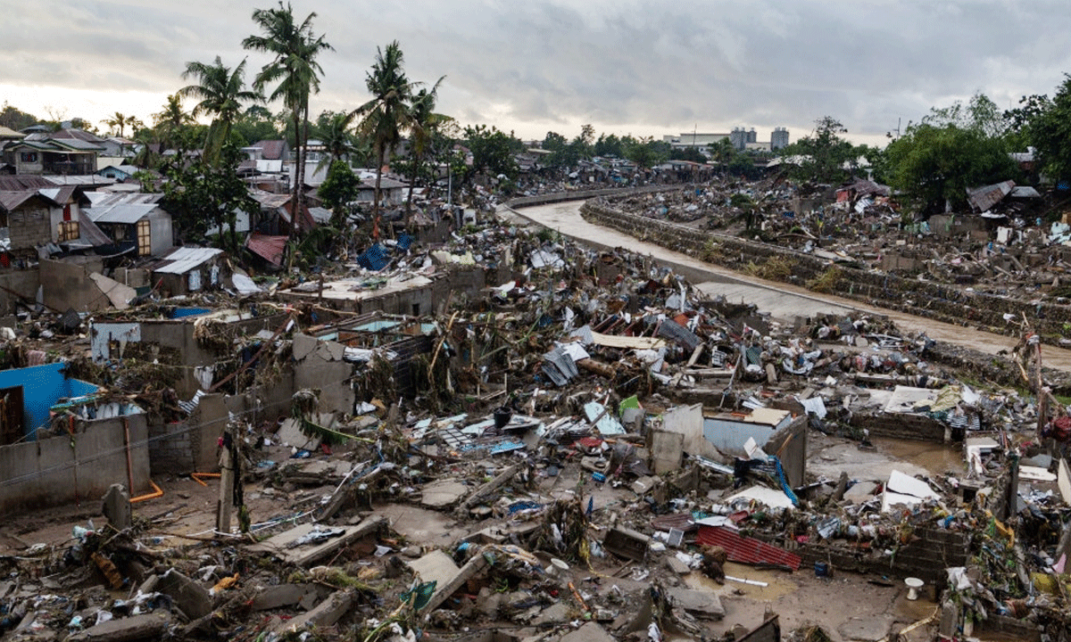 ফিলিপিন্সে ঘূর্ণিঝড় ‘কালমেগি’তে ৬৬ জনের মৃ'ত্যু, নি'খোঁ'জ ২৬