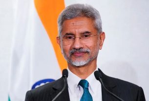 খালেদা জিয়াকে শ্রদ্ধা জানাতে ঢাকায় ভারতের পররাষ্ট্রমন্ত্রী