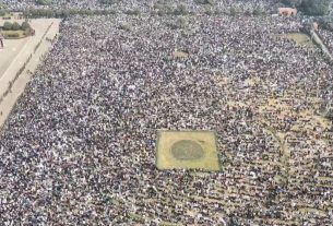 খালেদা জিয়ার শেষ বিদায়: কানায় কানায় পূর্ণ জানাজাস্থল