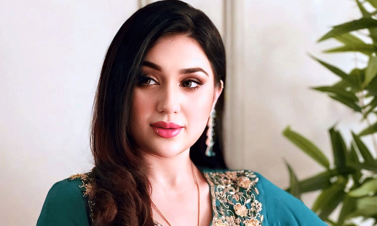 অপু বিশ্বাসের আক্ষেপ: বিয়েতে ফার্নিচার পাননি নায়িকা