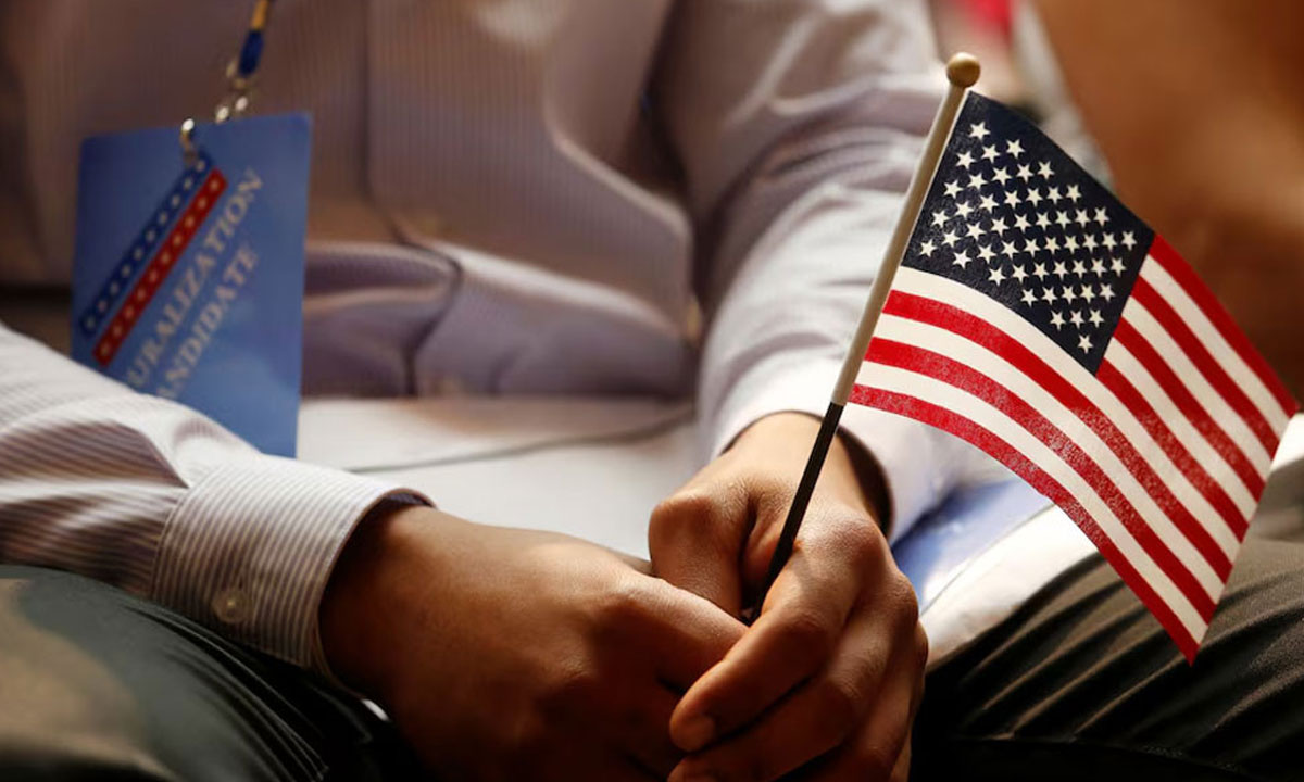 বাকি ছিল শুধু শপথ গ্রহণ—শেষ মুহূর্তে ভেঙে গেল মার্কিন নাগরিকত্ব পাওয়ার স্বপ্ন