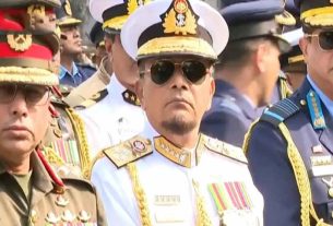 খালেদা জিয়ার জানাজায় তিন বাহিনী প্রধান