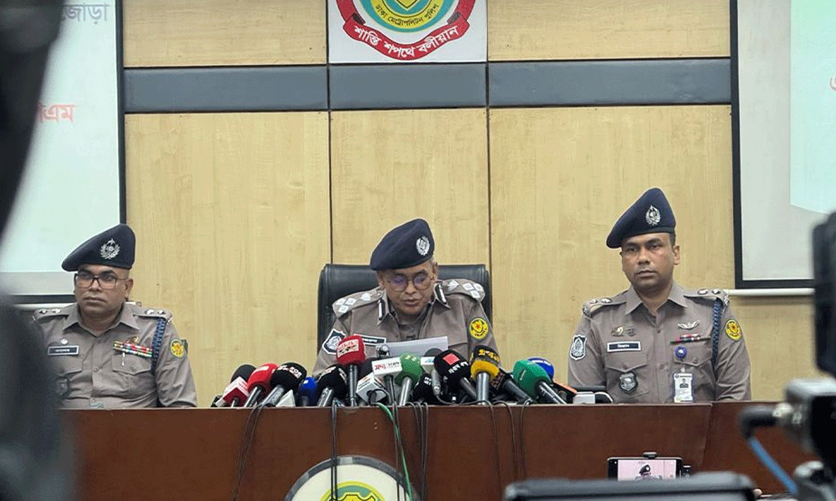 টাকা চুরিকে কেন্দ্র করেই মা-মেয়েকে হ'ত্যা করে গৃহকর্মী আয়েশা: ডিএমপি