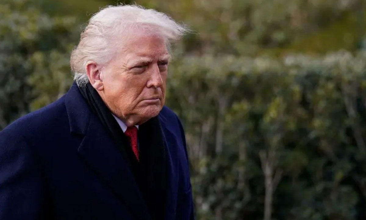 নিজের কিছু হলে ইরানকে ‘পৃথিবী থেকে মুছে ফেলার’ নির্দেশ ট্রাম্পের