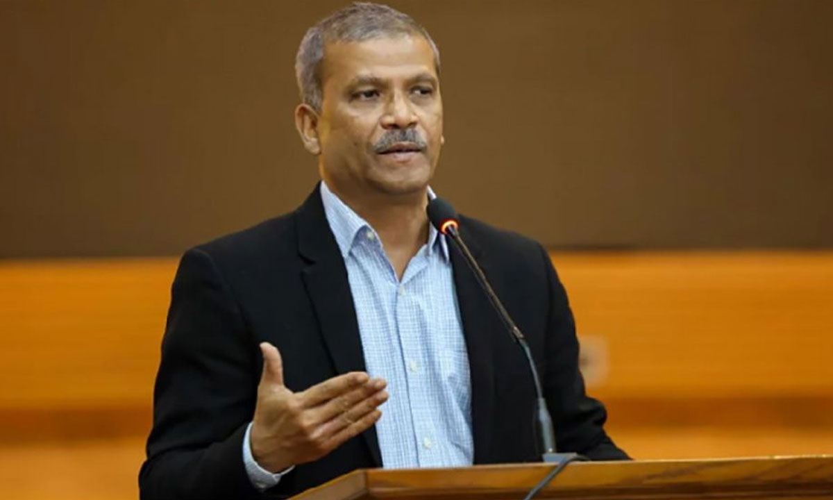 বিকেলে বিশ্বকাপ দলের সাথে বৈঠকে বসবেন আসিফ নজরুল