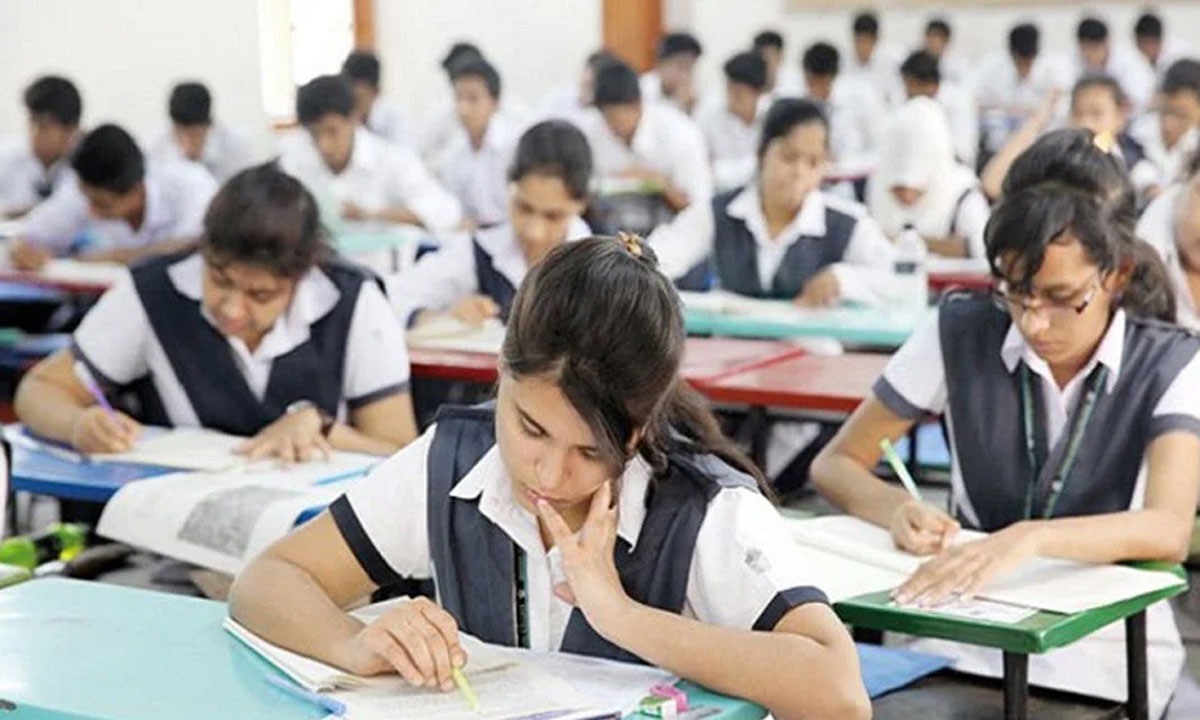 ২০২৬ সালের এসএসসি ও সমমান পরীক্ষার রুটিন প্রকাশ, শুরু ২১ এপ্রিল