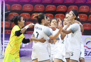 প্রথমবারের মতো সাফ নারী ফুটসাল চ্যাম্পিয়ন বাংলাদেশ